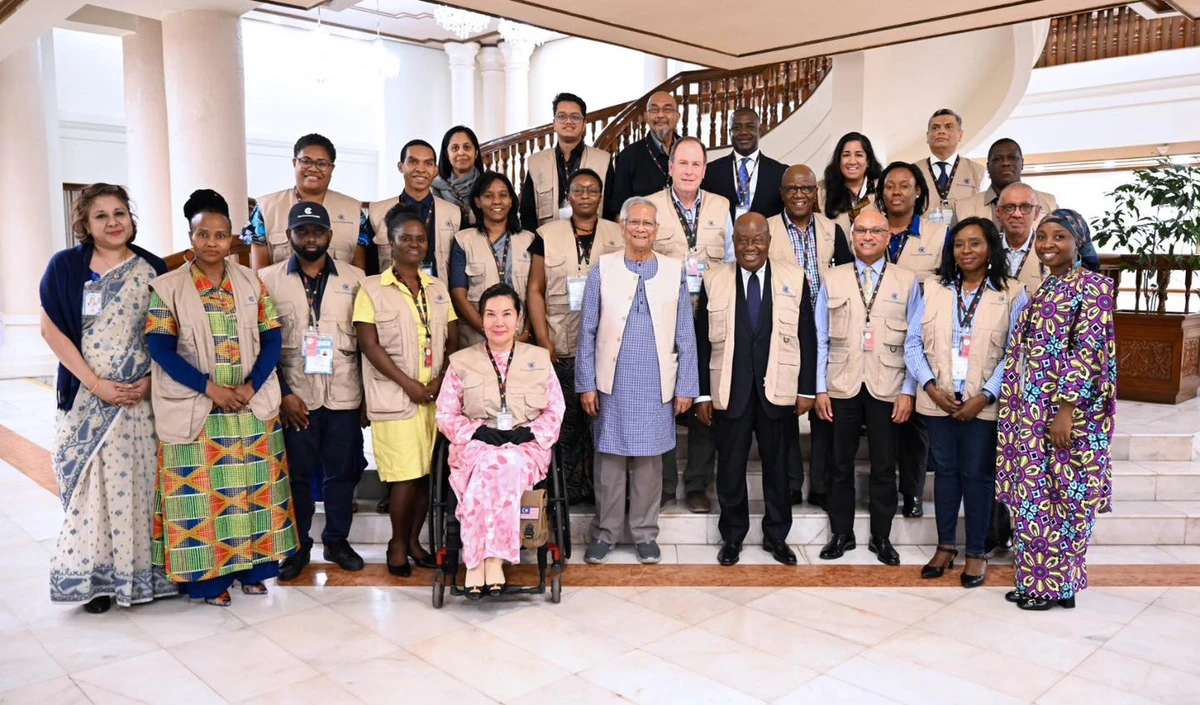 প্রধান উপদেষ্টার সঙ্গে কমনওয়েলথ নির্বাচন পর্যবেক্ষক দলের সৌজন্য সাক্ষাৎ