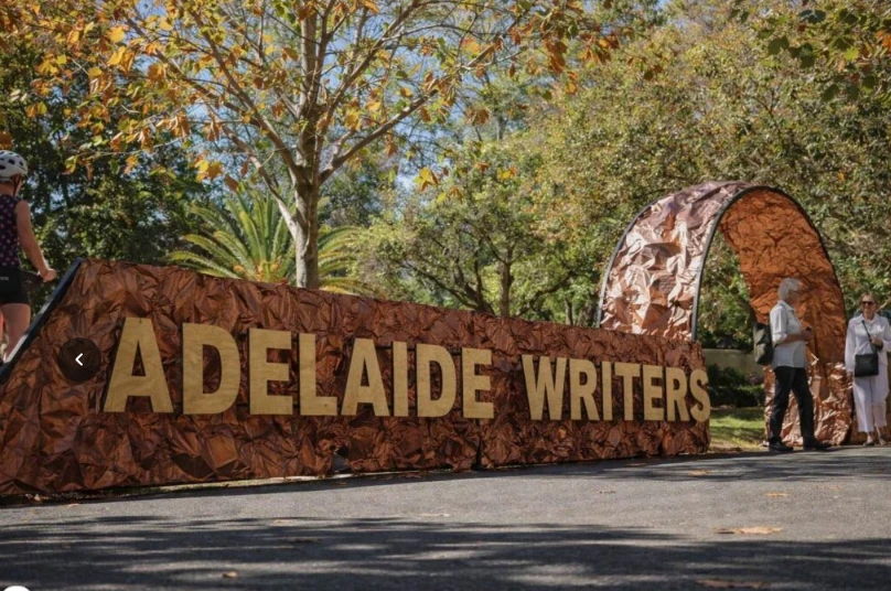 অস্ট্রেলিয়ায় ফিলিস্তিনি লেখিকাকে নিষিদ্ধ করায় গণবয়কটে উৎসব বাতিল