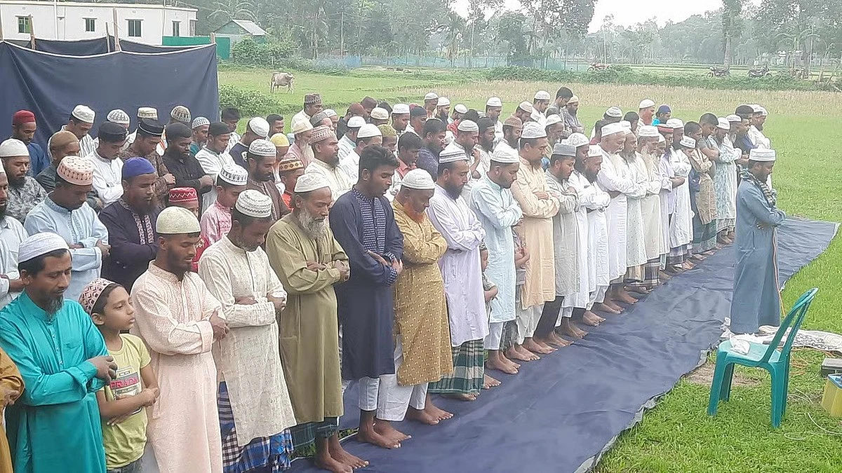 সৌদির সঙ্গে মিল রেখে দেশের যেসব স্থানে হচ্ছে ঈদ উদ্‌যাপন