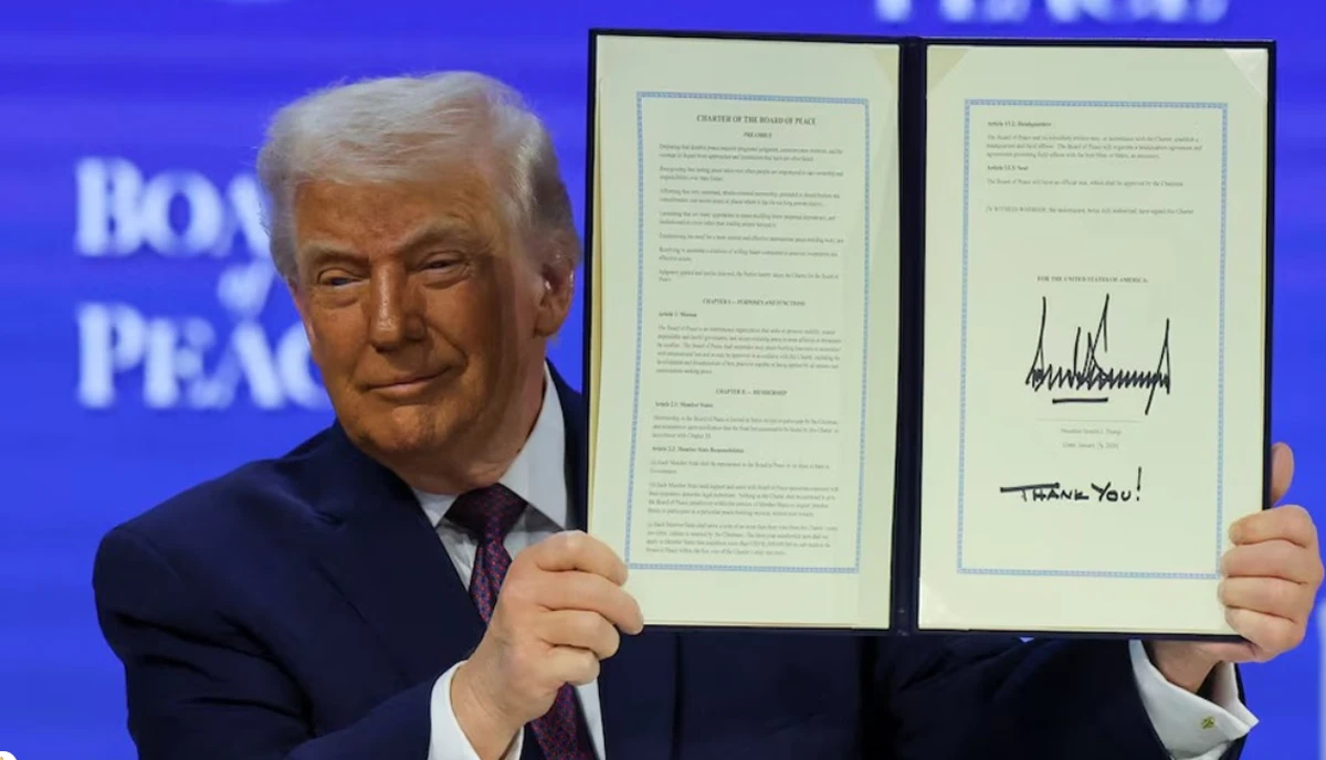 শান্তি পর্ষদের আনুষ্ঠানিক যাত্রা শুরু, সনদে স্বাক্ষর করলেন ট্রাম্প