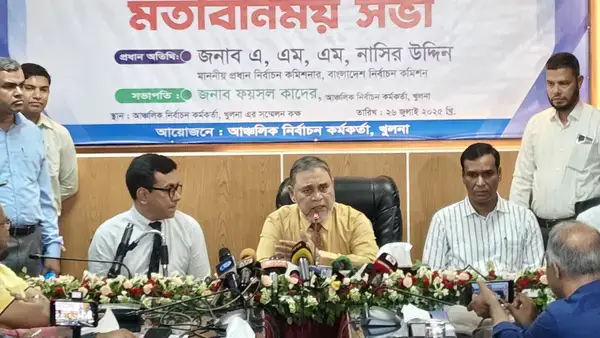আগামী নির্বাচনে অস্ত্র নয়, ভয়াবহ হুমকি হতে পারে কৃত্রিম বুদ্ধিমত্তা: সিইসি নাসির উদ্দিন