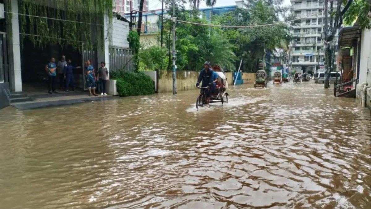 ঢাকা-চট্টগ্রামে সকাল থেকে বৃষ্টি, কত দিন চলবে?