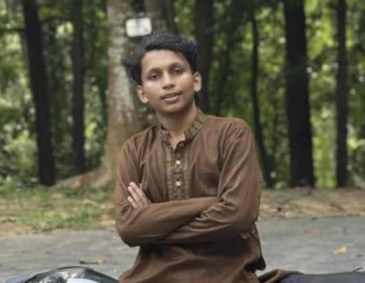 এবার চবিতে স্টার নিউজ প্রতিনিধিকে পাহাড়ে নিয়ে মারার হুমকি ছাত্রদল নেতার