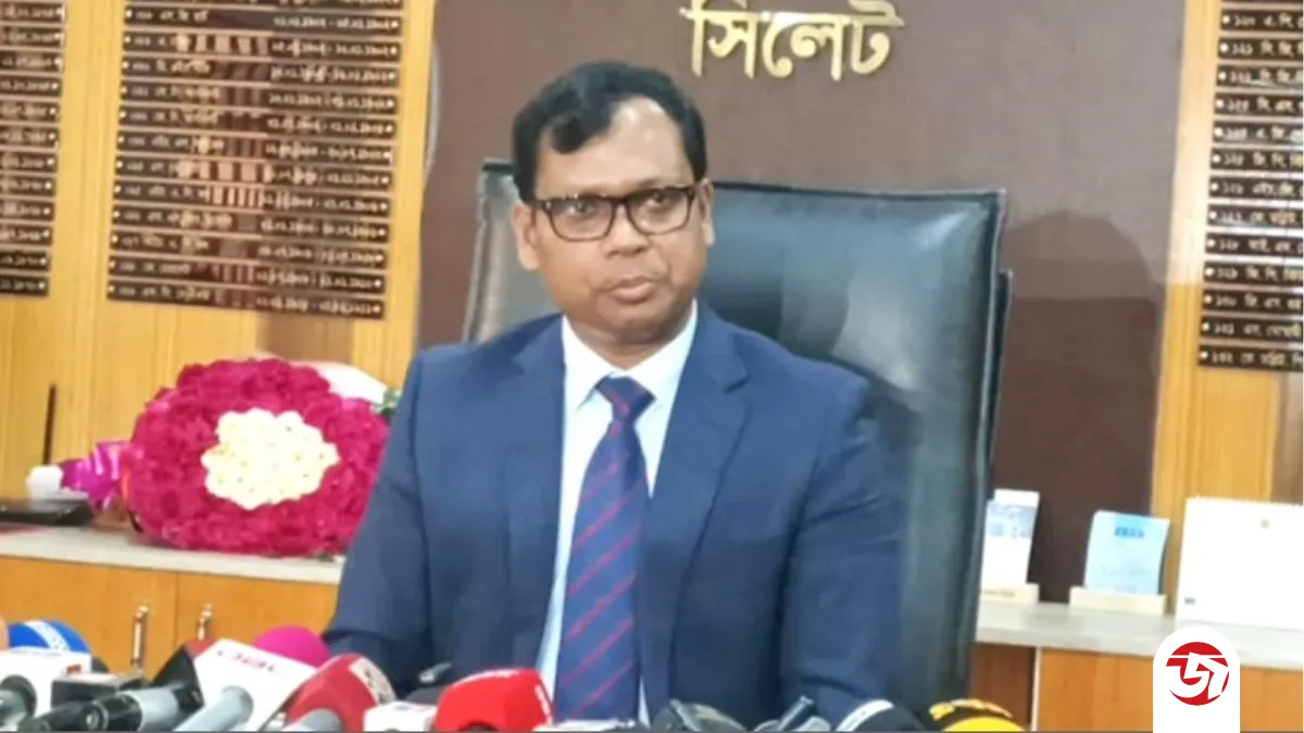 মাজারে মদ-গাজা বন্ধ ঘোষণার একদিন পরই ডিসি সরওয়ারকে বদলি