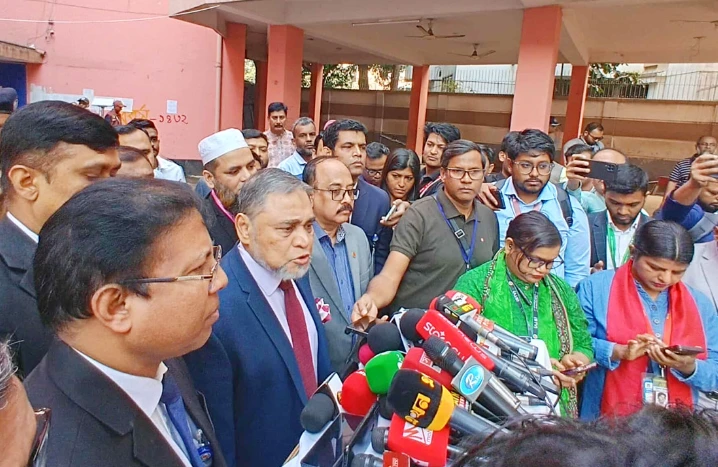 বাংলাদেশের গণতন্ত্রের যাত্রা সঠিক গন্তব্যেই পৌঁছাবে : সিইসি