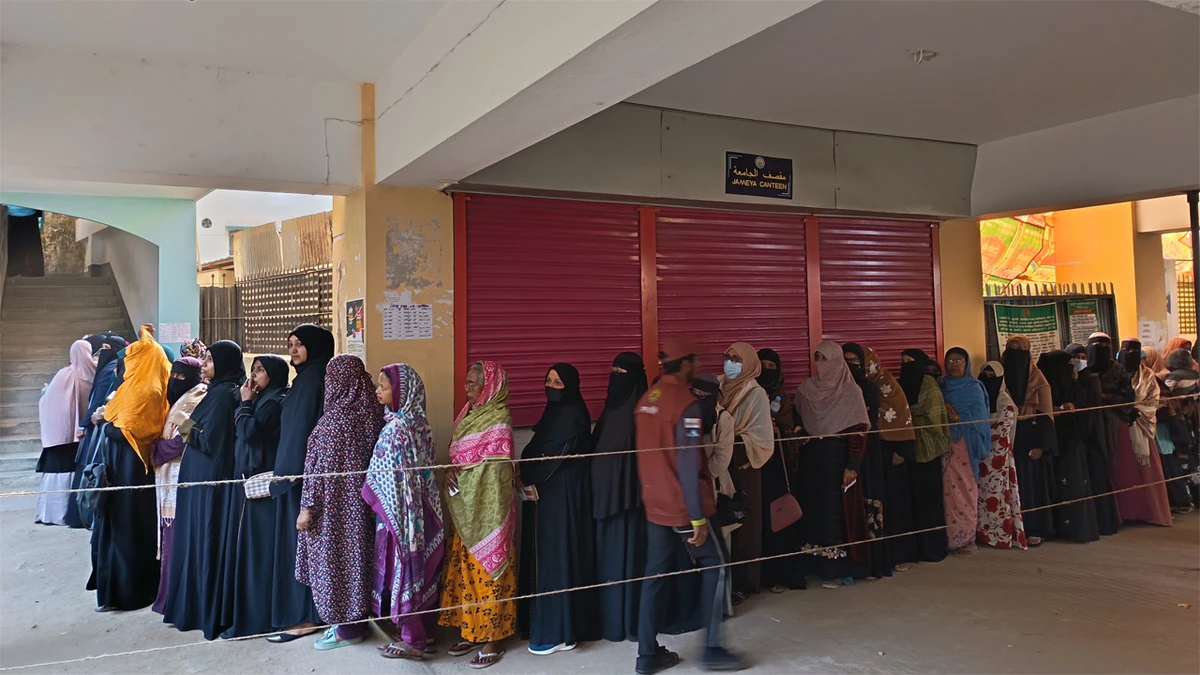 দীর্ঘ ১৭ বছর পর ভোটে নারীদের ব্যাপক উপস্থিতি