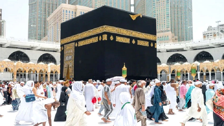 হজ ভিসা নিয়ে নতুন সিদ্ধান্ত সৌদি আরবের