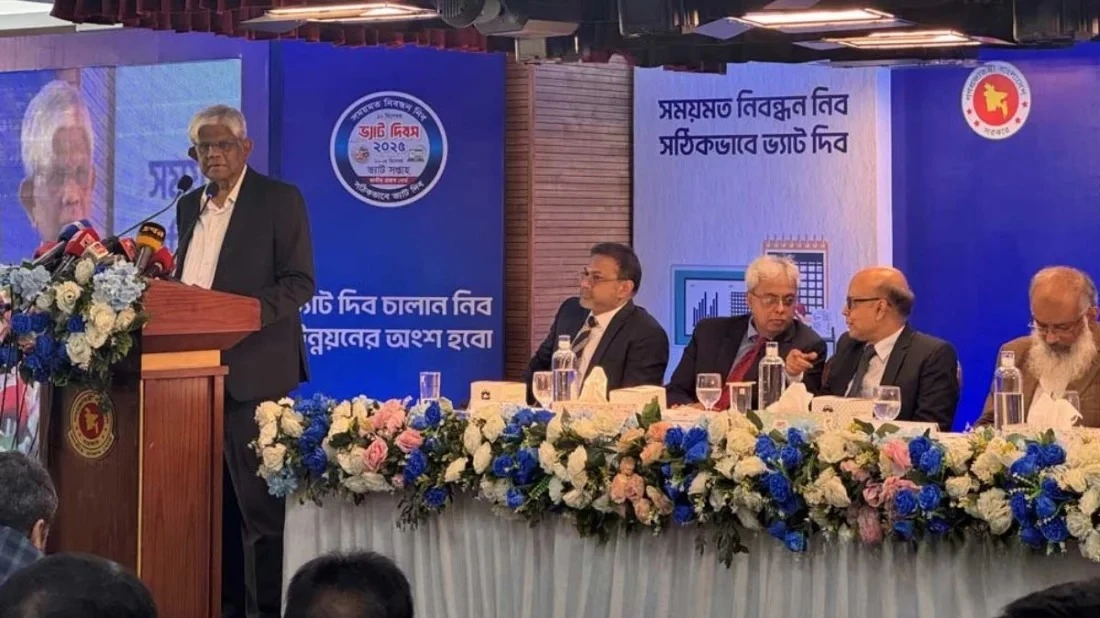 ভ্যাট দিলেও 'অনেক সময়' সরকারের কোষাগারে পৌঁছায় নাঃ অর্থ উপদেষ্টা