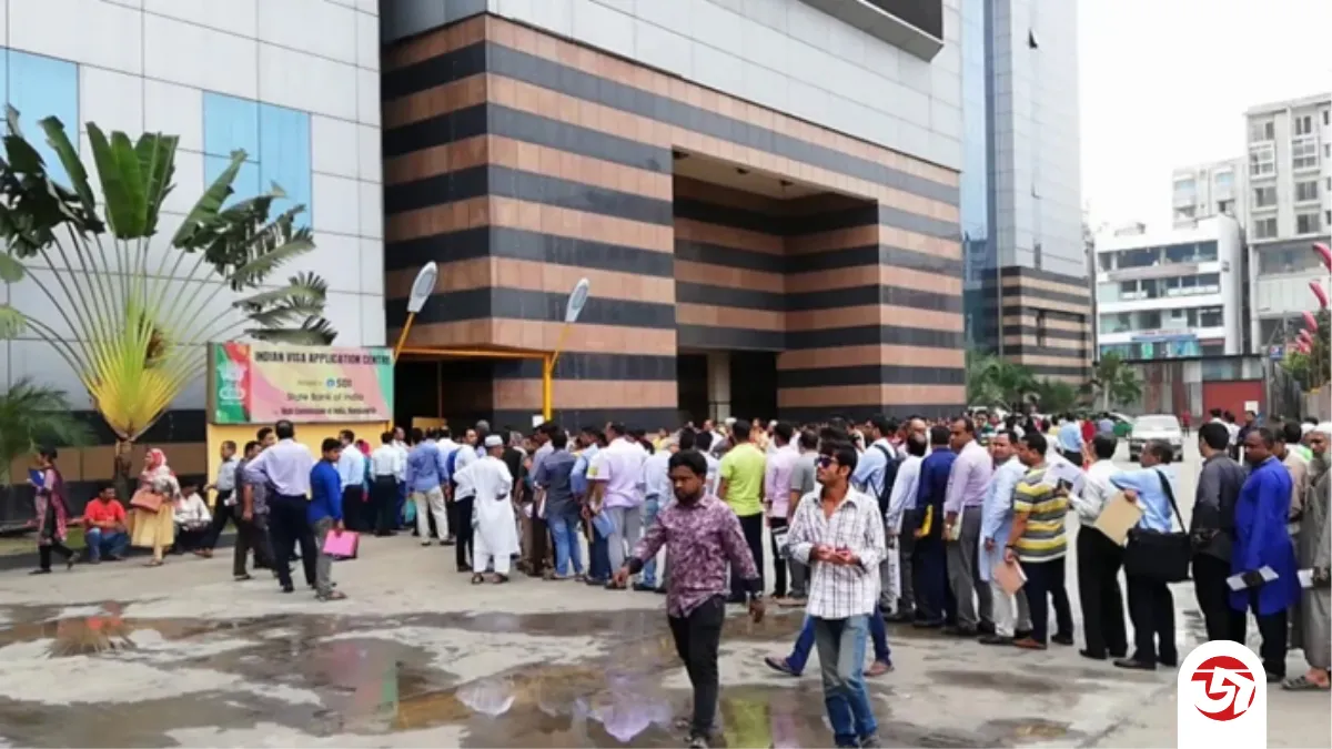 ভারতীয় ভিসা আবেদন জমার শুরু, প্রথম দিনেই দীর্ঘ লাইন