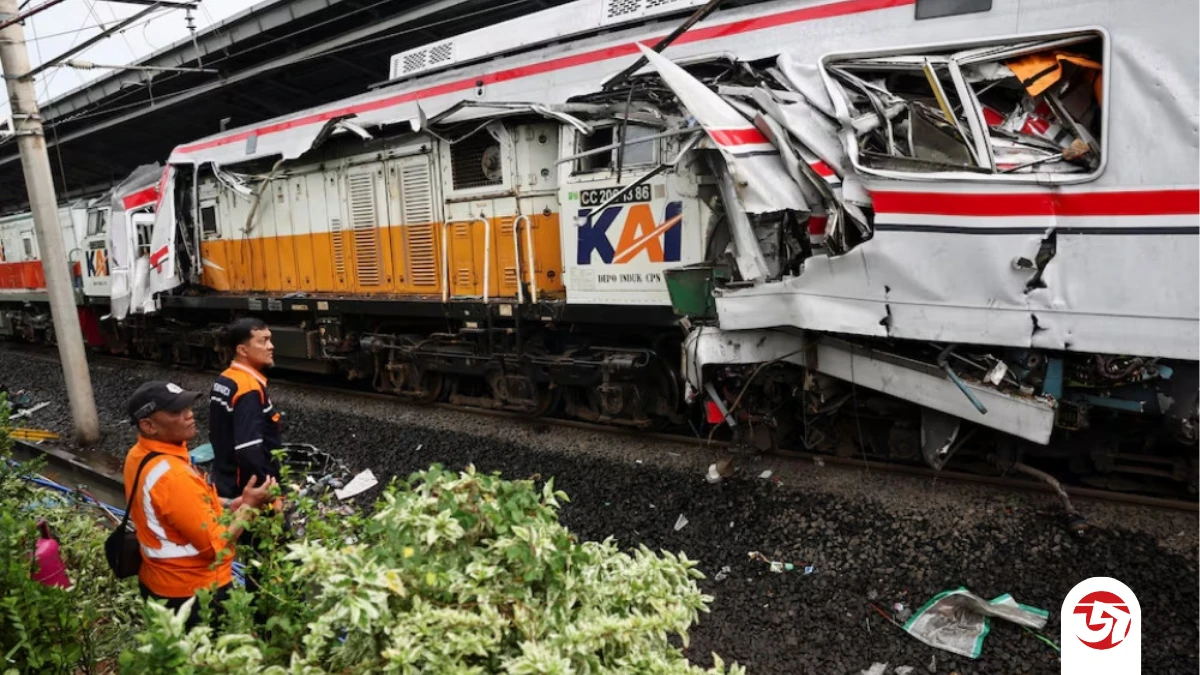 ইন্দোনেশিয়ায় ট্রেন সংঘর্ষ, নিহত ১৪