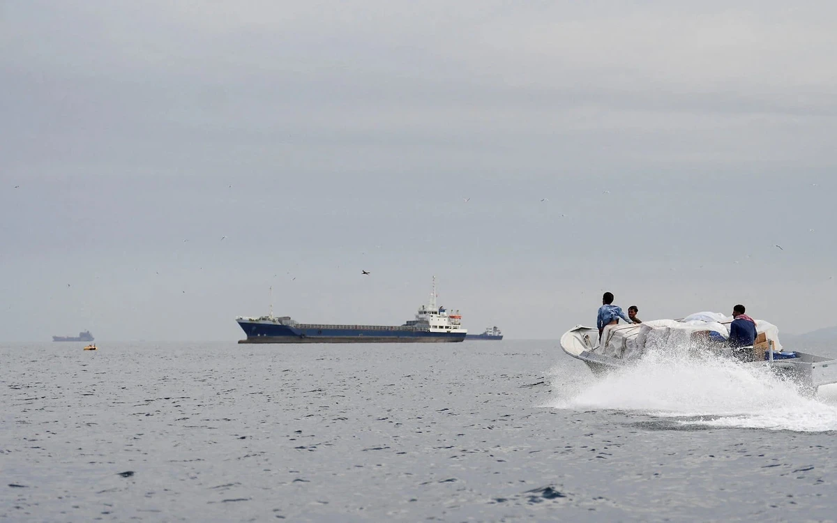 ইরানের সেনাবাহিনী বলছে, হরমুজ অবরোধের মার্কিন পরিকল্পনা ‘জলদস্যুতার শামিল’