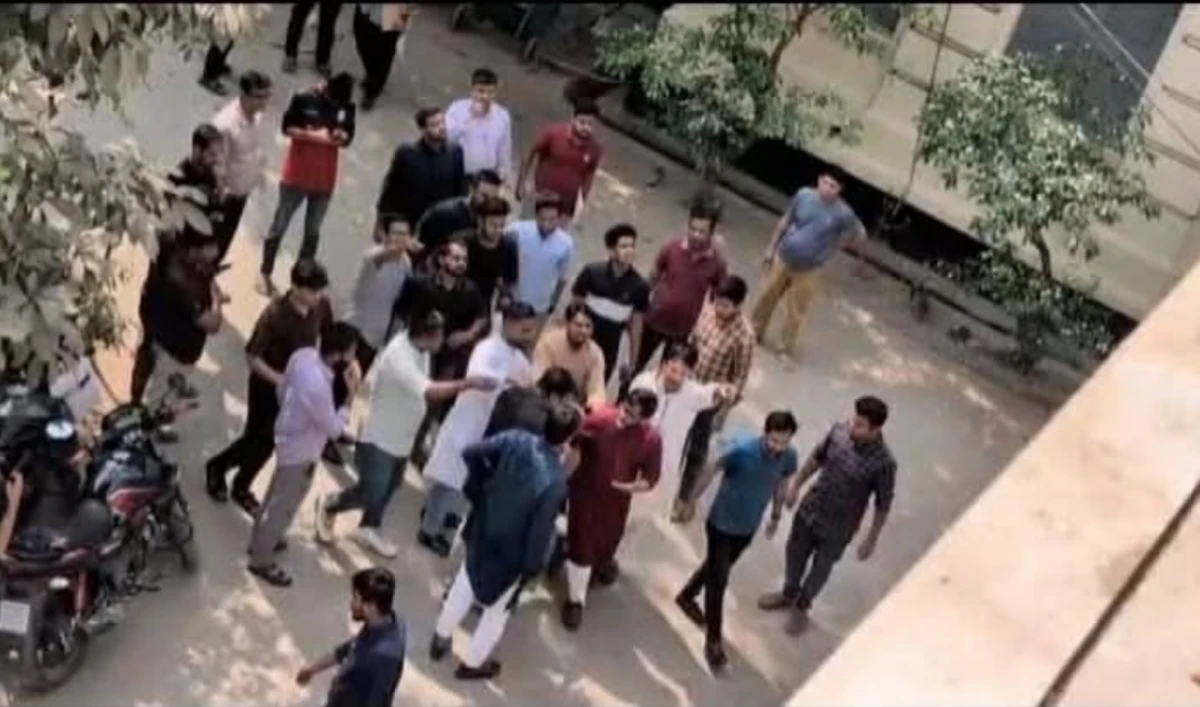 ছাত্রদল নেতার হাতে লাঞ্ছিত : পদত্যাগ করছে জবির প্রক্টরিয়াল টিম