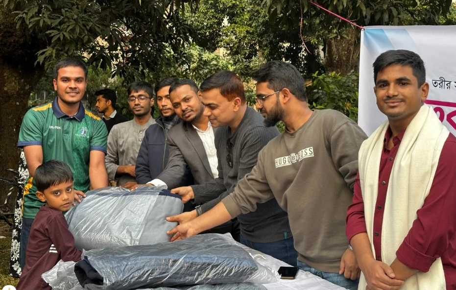 জাবিতে ‘তরী’কর্তৃক সুবিধাবঞ্চিত শিশুদের মাঝে শীতবস্ত্র বিতরণ