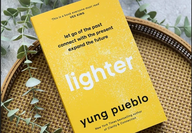 "লাইটার(lighter)” পড়ুন, অতীতকে ছেড়ে সম্ভাবনাকে স্পর্শ করুন!