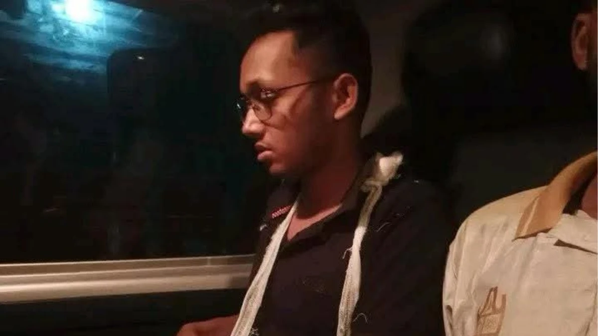 চবি সাংবাদিক ও শিক্ষার্থীদের ওপর স্থানীয়দের হামলা, আটক ২