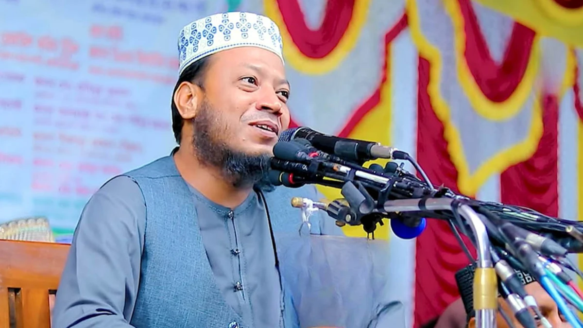 কেন মুফতি আমির হামজাকে পাঠানো হলো লিগ্যাল নোটিশ?