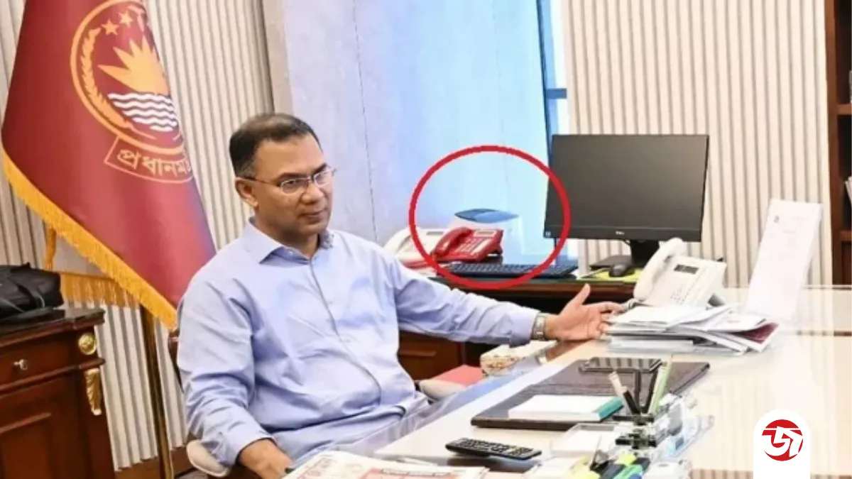 প্রধানমন্ত্রীর কার্যালয়ের রেড টেলিফোনের তার চুরি, গ্রেপ্তার ২