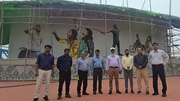 পদ্মা সেতুর দুই প্রান্তে জুলাই বিপ্লবের গ্রাফিতি
