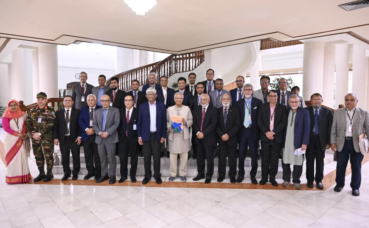 নির্ধারিত সময়ের আগেই নবম জাতীয় বেতন কমিশনের প্রতিবেদন দাখিল