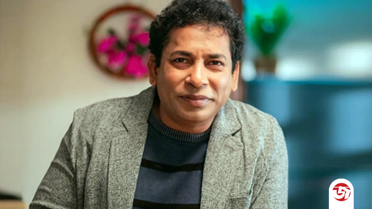কলকাতায় স্ত্রীসহ আওয়ামী লীগের হেনস্থার শিকার মোশাররফ করিম
