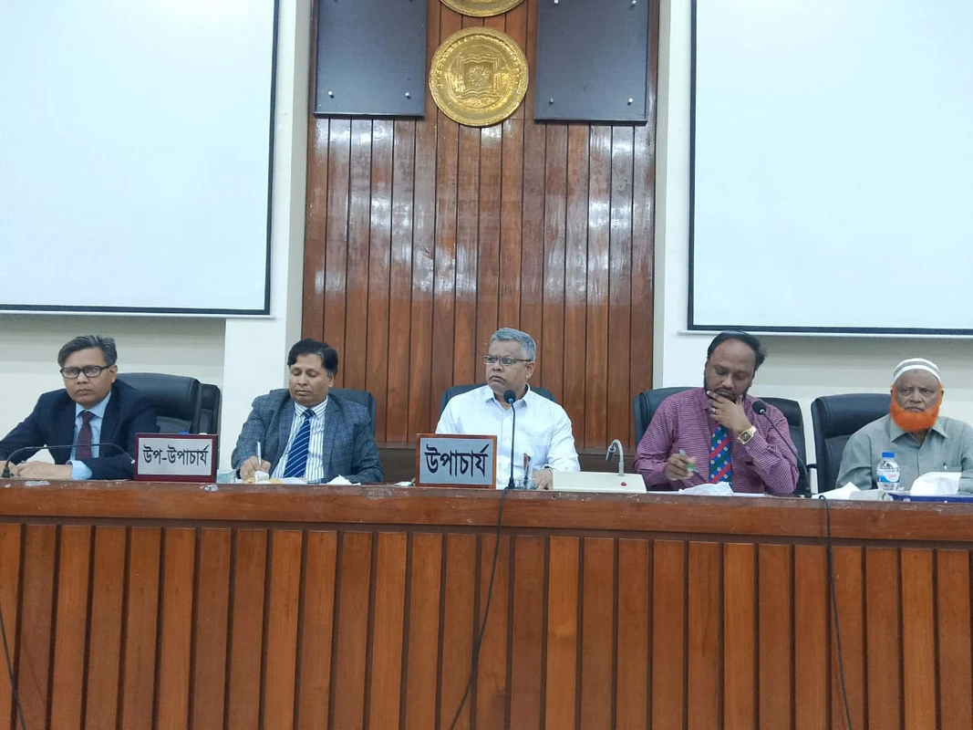 সেশনজট নিরসনে কার্যকর পদক্ষেপ নেয়ার ঘোষণা রাবি উপাচার্যের