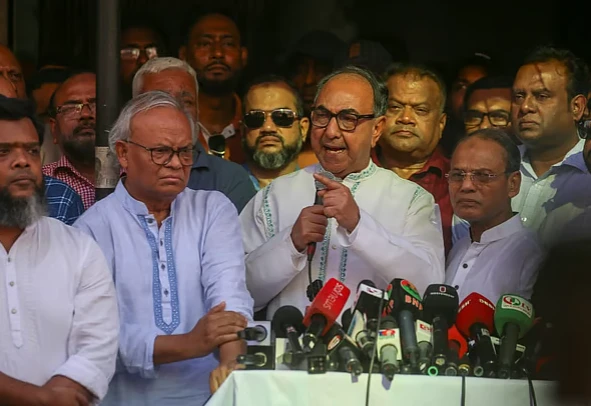 ওসমান হাদির ওপর হামলা বৃহত্তর ষড়যন্ত্রের অংশ বলেছেন মির্জা আব্বাস