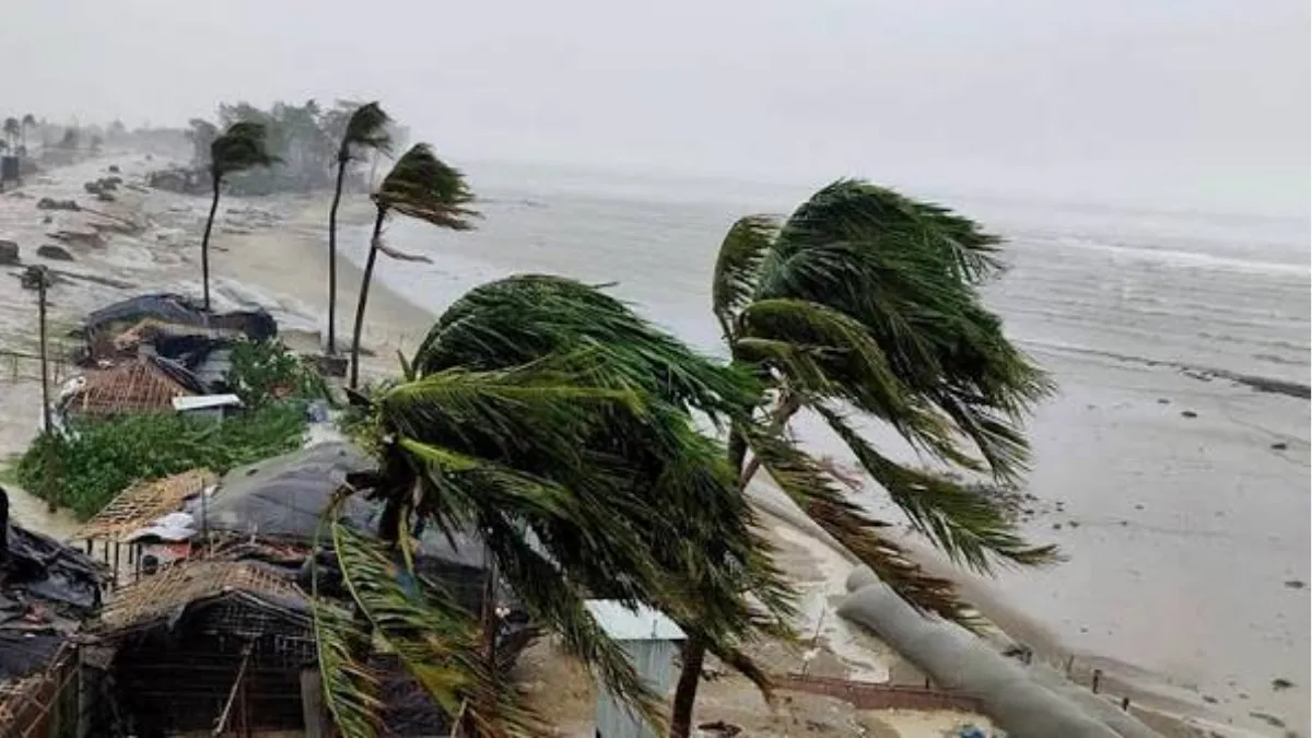 সন্ধ্যার মধ্যে ৭ জেলায় ৬০ কিমি বেগে ঝড়ের শঙ্কা, নদীবন্দরে ১ নম্বর সতর্ক সংকেত