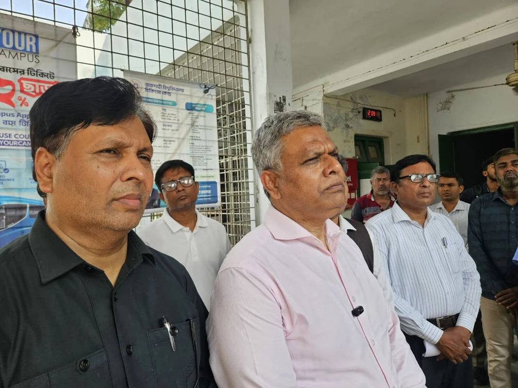 শিক্ষার্থীদের স্বাস্থ্য সুরক্ষায় গোড়া থেকেই কাজ করতে চাই: রাবি উপাচার্য