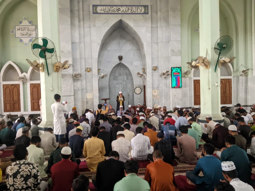 নিহত ইবি শিক্ষিকা আসমার রূহের মাগফেরাত কামনায় প্রশাসনের দোয়া