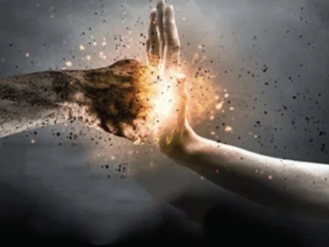 প্রতিকূল পরিস্থিতিতে আত্মরক্ষার গোপন কৌশল,আপনি কি জানেন সবকটি?