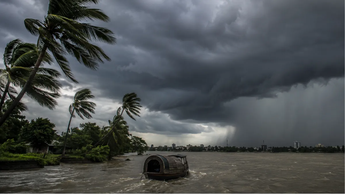 দুপুরের মধ্যে ঢাকাসহ ৫ জেলায় ঝড়ের আভাস