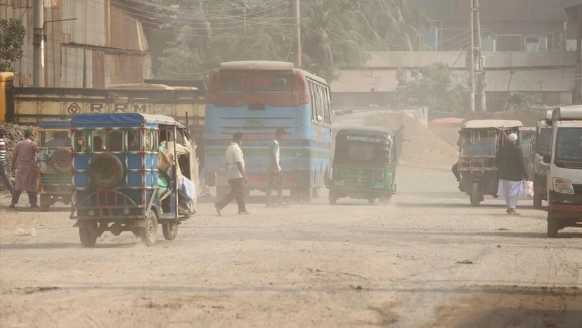 ঢাকায় বাড়ছে বায়ুদূষণ, ঝুঁকিতে জনস্বাস্থ্য
