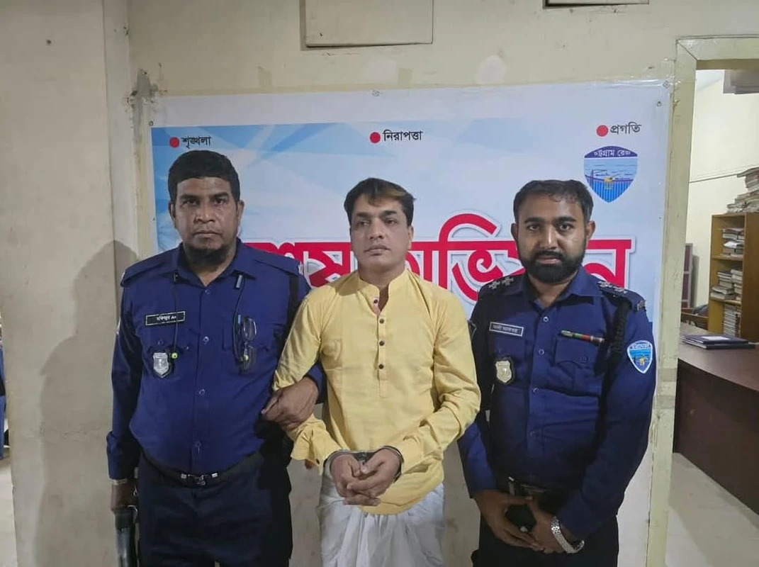 চবিতে হামলার এক বছর পর এক নম্বর আসামি হানিফ  গ্রেফতার