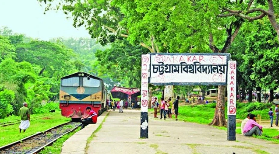 চবি ক্যাম্পাসে ছিনতাইচক্র আটক হলেও থানায় গিয়ে ‘ছেড়ে দেওয়া’, প্রশ্নের মুখে চবি প্রক্টরের ভূমিকা