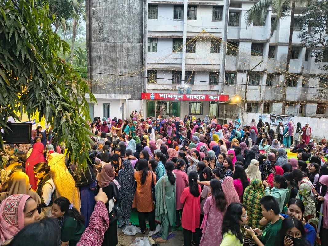 চবিতে ছাত্রদলের নারী কর্মী মাত্র ১২ জন, ছাত্রীদের ইফতার আয়োজনে অব্যবস্থাপনার অভিযোগ