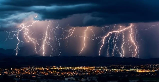 যে দোয়া পড়লে ৭০টি বিপদ থেকে মুক্তি পাওয়া যায়