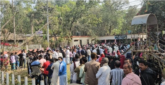 সারা দেশে ভোটকেন্দ্রে মৃত্যুর সংখ্যা কত ?