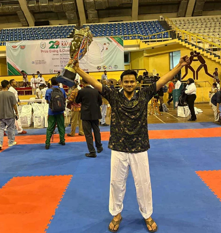 জকসু নির্বাচনঃ স্বর্ণপদক প্রাপ্ত জর্জিস আনোয়ার লড়বেন শিবির প্যানেলে