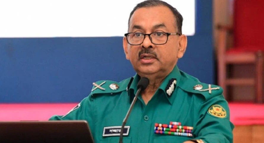 বাসে আগুন ও ককটেল হামলাকারীদের দেখা মাত্রই গুলি করার নির্দেশ