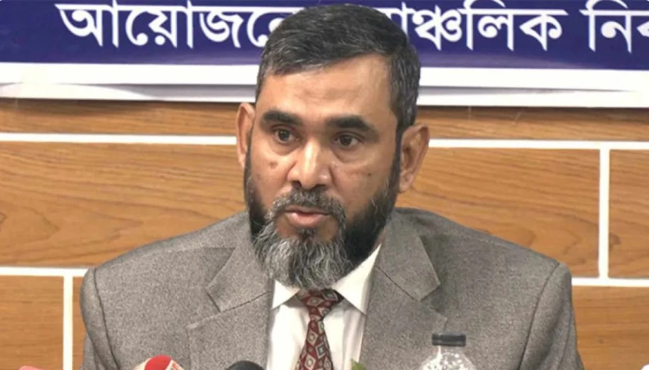 নির্বাচন ও গণভোটের ফল কবে ও কীভাবে প্রকাশ হবে, জানালেন ইসি সানাউল্লাহ