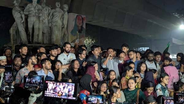 আজ সব শিক্ষা প্রতিষ্ঠানে জুলাই গণহত্যা ও কুয়েটে ছাত্রদলের হামলার ভিডিও প্রদর্শনী