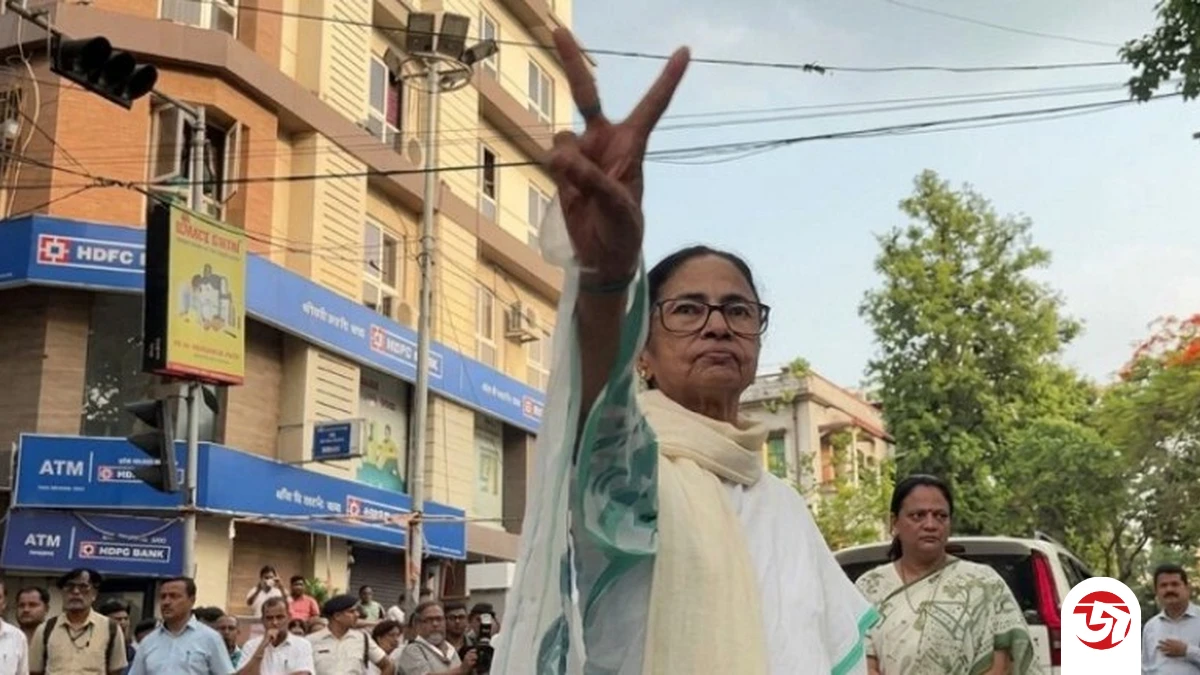 মমতার হুংকার— নির্বাচনে দুই-তৃতীয়াংশ সংখ্যাগরিষ্ঠতা নিয়ে জিতব