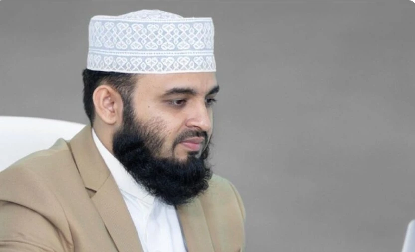 নিজে ভোট দিয়ে ভোটারদের উদ্দেশ্যে যা বললেন আজহারী