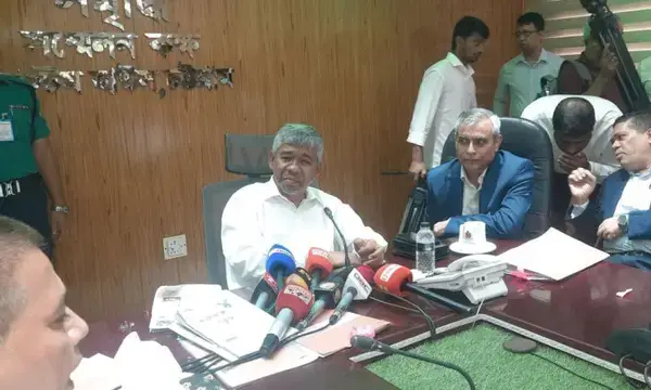 সাবেক এমপিদের আনা গাড়ি নিলাম নয়, বিক্রি হবেঃ এনবিআর