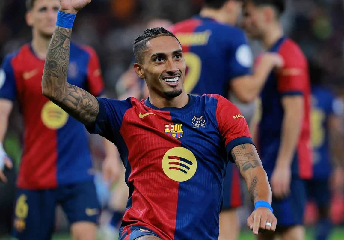 হ্যামস্ট্রিং চোটে পাঁচ সপ্তাহের জন্য ছিটকে রাফিনিয়া, বড় ধাক্কায় বার্সেলোনা