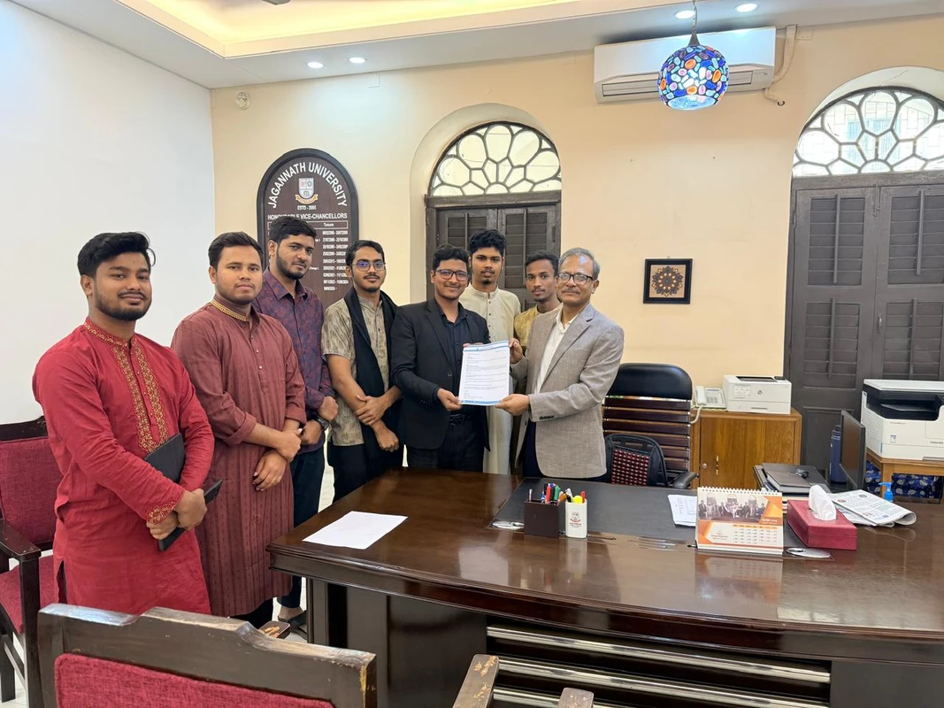 সম্পূরক বৃত্তিসহ চার দফা দাবীতে জবি শিবিরের স্মারকলিপি প্রধান