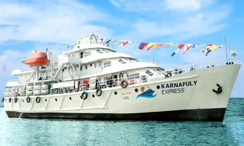 কক্সবাজার-সেন্টমার্টিন রুটে পর্যটকবাহী জাহাজ চলাচল শুরু