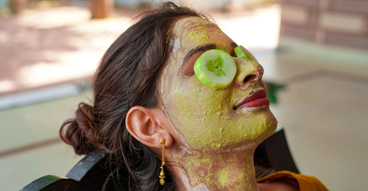 ত্বকের যত্নে তুলসীর শক্তি-যা আমরা এতদিন জানতামই না!