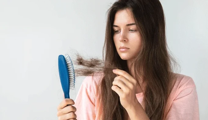 রান্নাঘরের ১০ উপাদানেই চুল পড়া নিয়ন্ত্রণে, বলছেন বিশেষজ্ঞরা